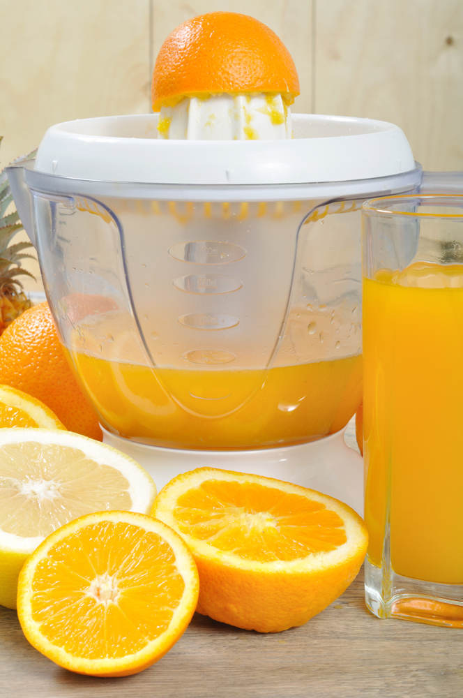 How to Make Orange Juice with a Blender