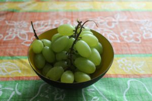 calories in grapes